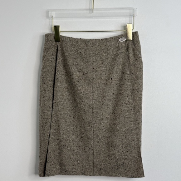 CHANEL Pencil Skirt Beige Knee Length Size 38 100% Cashmere Designer Classic - Picture 1 of 13